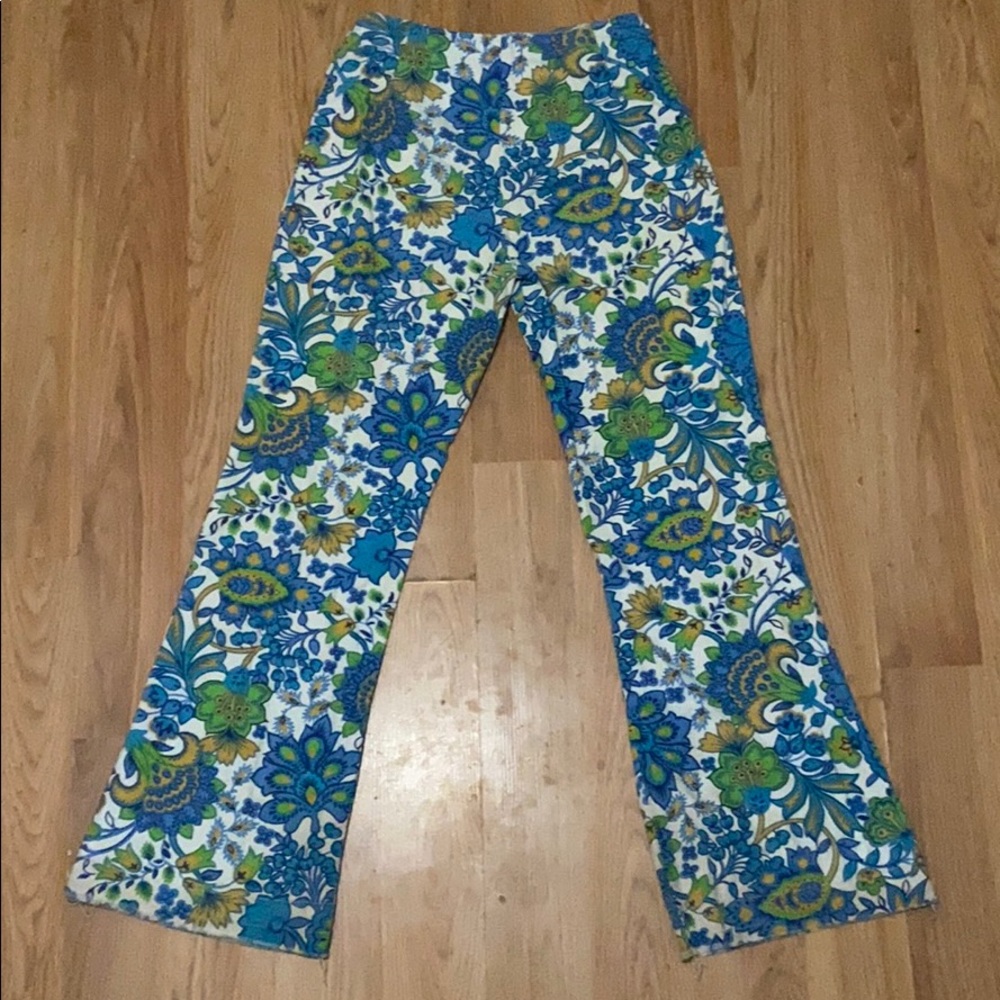 VINTAGE HIGH RISE BELL BOTTOMS - Picture 4 of 5